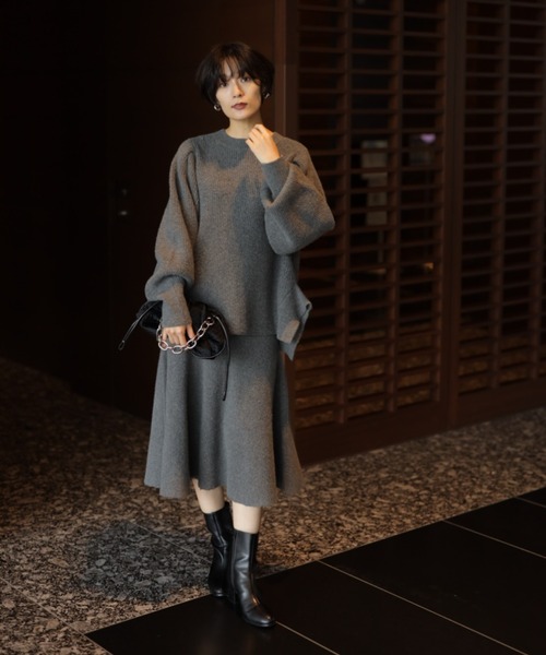 CADUNE（カデュネ）の「パール付きニット（ニット/セーター・レディース・チャコールグレー/ブラック/ホワイト・38）」の9枚目の写真