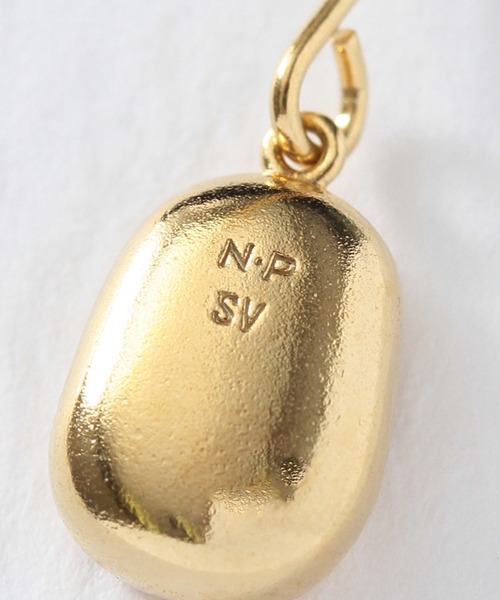 NOIR DE POUPEE（ノワールドプーペ）の「silver925 ビジュー オーバル フックピアス（ニッケルフリー）（ピアス（両耳用）・レディース・クリア・FREE）」の2枚目の写真