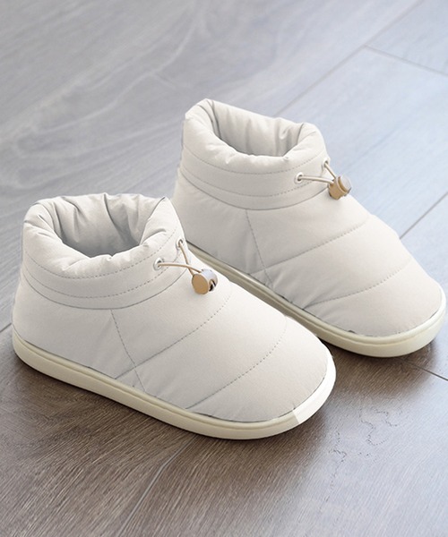 DAY CLOSET(デイ クローゼット)の「キルティング風ふわふわクッションボアモックシューズ(その他シューズ・メンズ・ピンク/ネイビー/オフホワイト・23cm/24cm/25cm/26cm/27cm)」の2枚目の写真