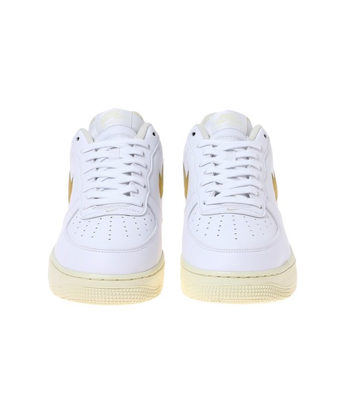 NIKE（ナイキ）の「NIKE AIR FORCE 1 07 LX DC8894-100（スニーカー