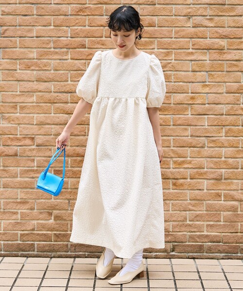 FREAK'S STORE(フリークスストア)の「フクレジャガードバックオープンパフスリーブワンピース(ワンピース・レディース・ブラック/オフホワイト・フリ-)」の3枚目の写真
