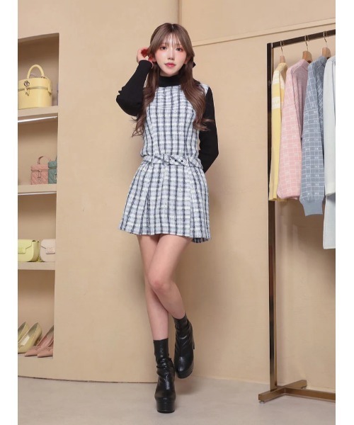 Darich(ダーリッチ)の「チャンキーヒールレザーブーツ(ブーツ・レディース・ブラック/アイボリー・XS/S/M/L/XL)」の14枚目の写真