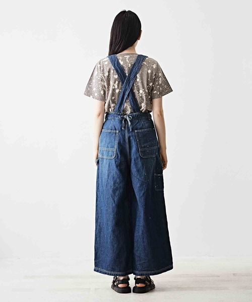 TOBILA(トビラ)の「9オンス綿麻デニムサスペンダー付ワイドパンツ(デニムパンツ・レディース・インディゴブルー/ライトブルー・M)」の22枚目の写真