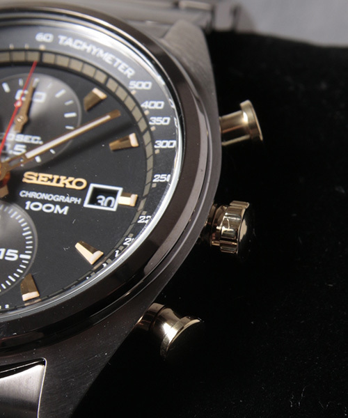 SEIKO（セイコー）の「SEIKO CHRONOGRAGH（アナログ腕時計・メンズ・ブラック×ブラック・FREE）」の3枚目の写真