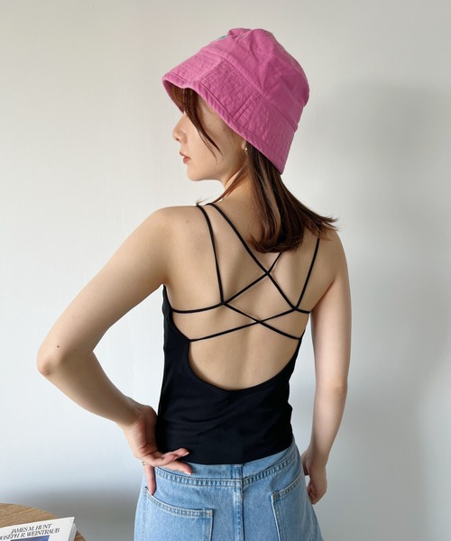 CLEA(クレア)の「カップ付き バッククロスストラップキャミインナー(キャミソール・レディース・ブラウン/グレー/ホワイト/ブラック・FREE)」の20枚目の写真