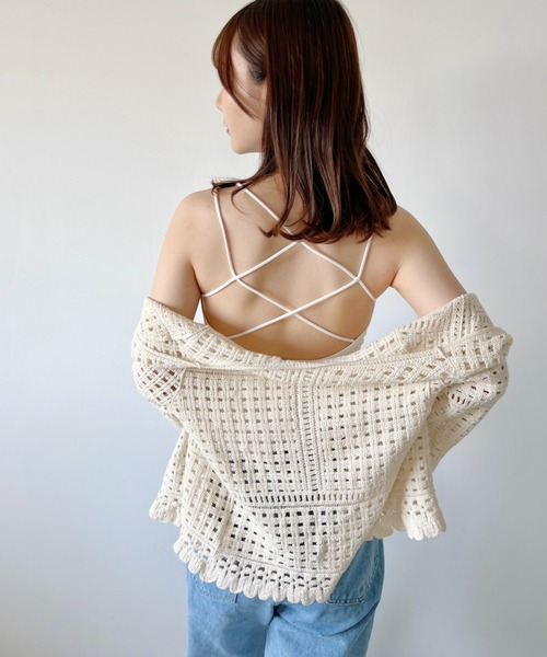 CLEA(クレア)の「カップ付き バッククロスストラップキャミインナー(キャミソール・レディース・ブラウン/グレー/ホワイト/ブラック・FREE)」の12枚目の写真