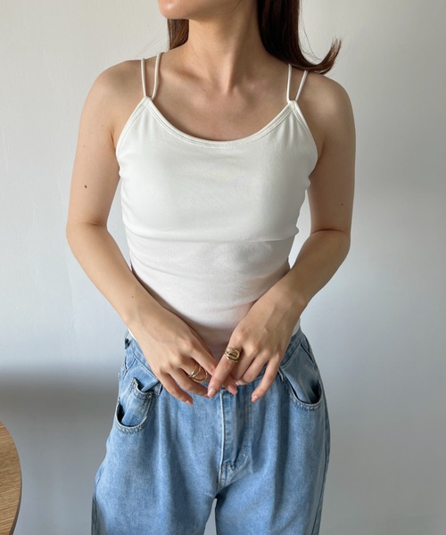 CLEA(クレア)の「カップ付き バッククロスストラップキャミインナー(キャミソール・レディース・ブラウン/グレー/ホワイト/ブラック・FREE)」の7枚目の写真