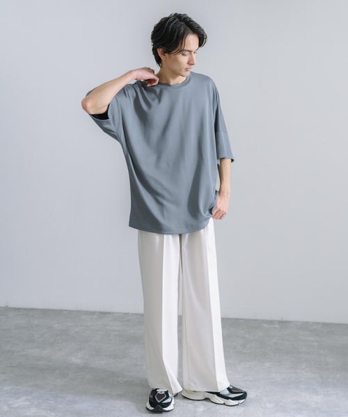 Rocky Monroe(ロッキーモンロー)の「オーバーサイズ ドルマン半袖Tシャツ 接触冷感(Tシャツ/カットソー・メンズ・ホワイト/ライトグレー/ブラック/ネイビー/グリーン/ブルーグレー・M/L)」の21枚目の写真