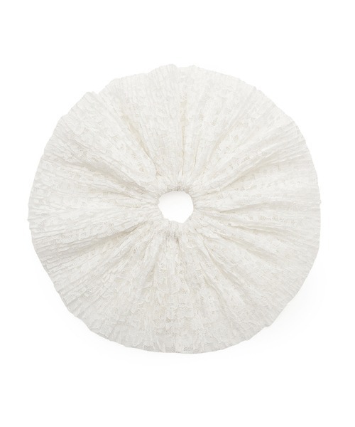 SNIDEL（スナイデル）の「プリーツレースシュシュ（シュシュ・レディース・アイボリー/ブラウン/ブラック・FREE）」の6枚目の写真