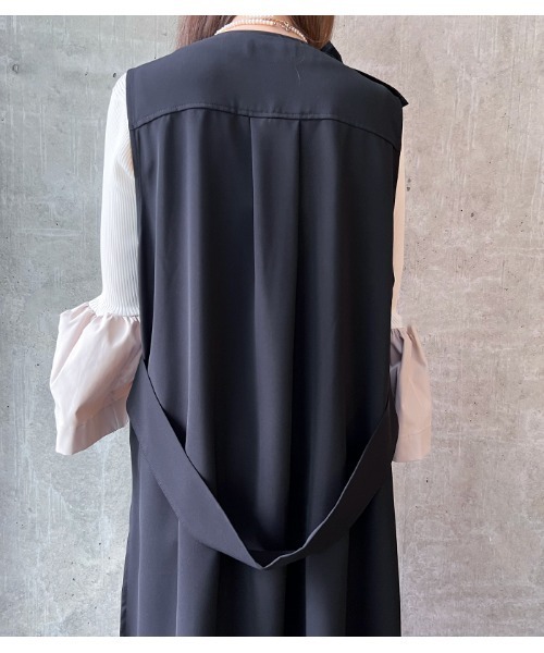 GALENA（ガレナ）の「【GALENA(ガレナ)】アシメトリーフリルジレ