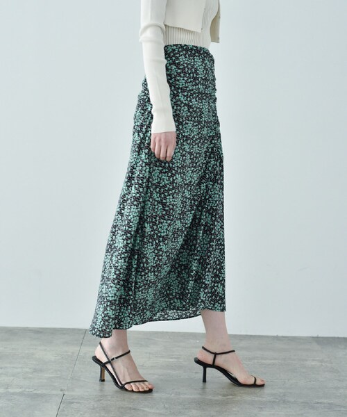 CODE A（コードエー）の「flower print skirt（スカート・レディース・ブラック系/ブルー系5・34/36/38）」の8枚目の写真