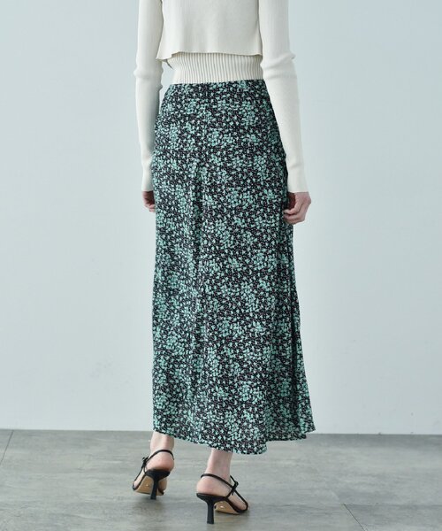 CODE A（コードエー）の「flower print skirt（スカート・レディース・ブラック系/ブルー系5・34/36/38）」の16枚目の写真