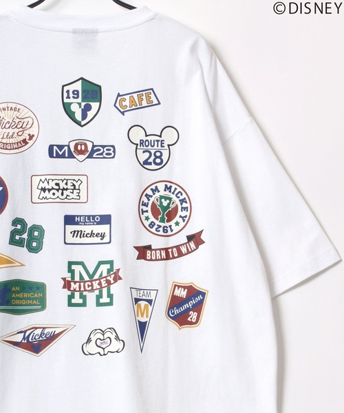Disney(ディズニー)の「Disney/ディズニー オーバーサイズ ミッキーマウス キャラクター 半袖Tシャツ/バックプリント/フォト/ヴィンテージ/ロック/カレッジ/ワンポイント刺繍/レディース メンズ(Tシャツ/カットソー・レディース・ベージュ/ネイビー/イエロー/ホワイト系その他/ホワイト系その他3/ブラック系その他4/ホワイト/ホワイト系その他5/ブラック系その他2/ブラック系その他/ホワイト系その他2/ホワイト系その他4/ブラック系その他3/アッシュグレー・M/L)」の4枚目の写真