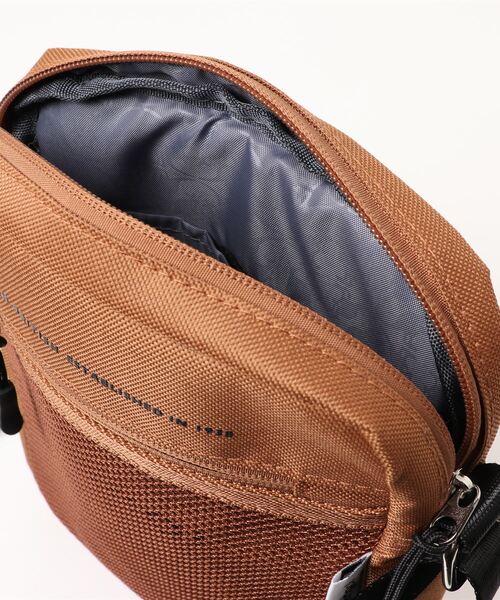 KANGOL(カンゴール)の「【 KANGOL / カンゴール 】 メッシュポケット 縦型 ショルダーバッグ(ショルダーバッグ・レディース・ブラウン/オフホワイト/ブラック/ブラック系・FREE)」の7枚目の写真