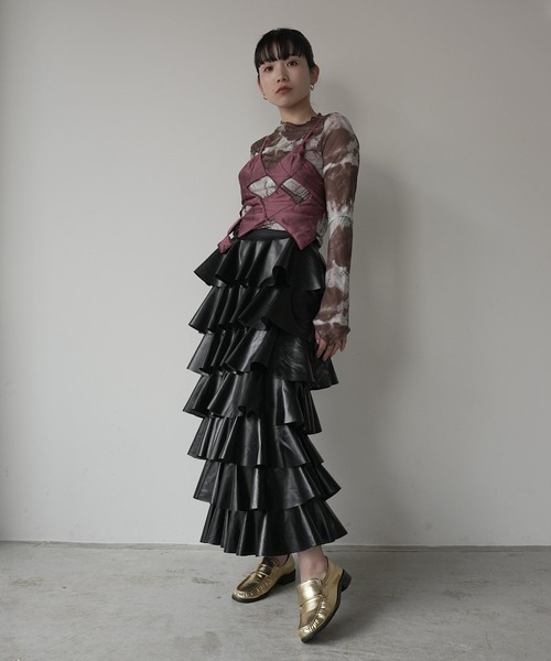 SANSeLF（サンセルフ）の「leather ruffle skirt【SANSeLF】sew23a010（スカート・レディース・ブラック・FREE）」の2枚目の写真