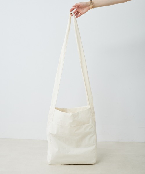 PUAL CE CIN（ピュアルセシン）の「結びショルダーバッグ（ショルダーバッグ・レディース・オフホワイト/カーキ/ブラック・FREE）」の6枚目の写真