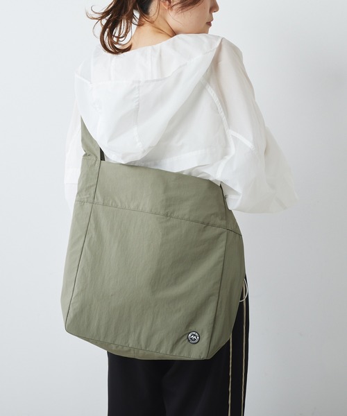 PUAL CE CIN（ピュアルセシン）の「結びショルダーバッグ（ショルダーバッグ・レディース・オフホワイト/カーキ/ブラック・FREE）」の10枚目の写真