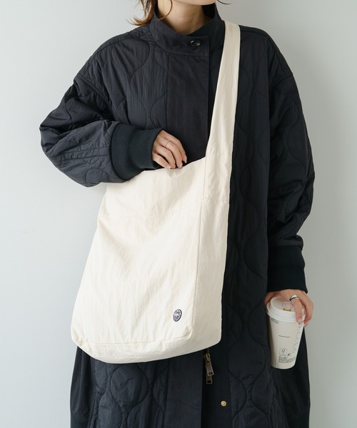 PUAL CE CIN（ピュアルセシン）の「結びショルダーバッグ（ショルダーバッグ・レディース・オフホワイト/カーキ/ブラック・FREE）」の19枚目の写真