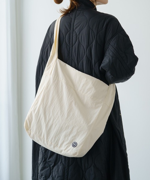 PUAL CE CIN（ピュアルセシン）の「結びショルダーバッグ（ショルダーバッグ・レディース・オフホワイト/カーキ/ブラック・FREE）」の16枚目の写真