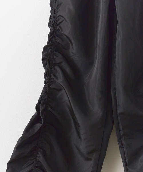 ROOPTOKYO（ループトウキョウ）の「Nylon Gather Pants（その他パンツ・レディース・ブラック/オリーブ・S/M/L）」の10枚目の写真