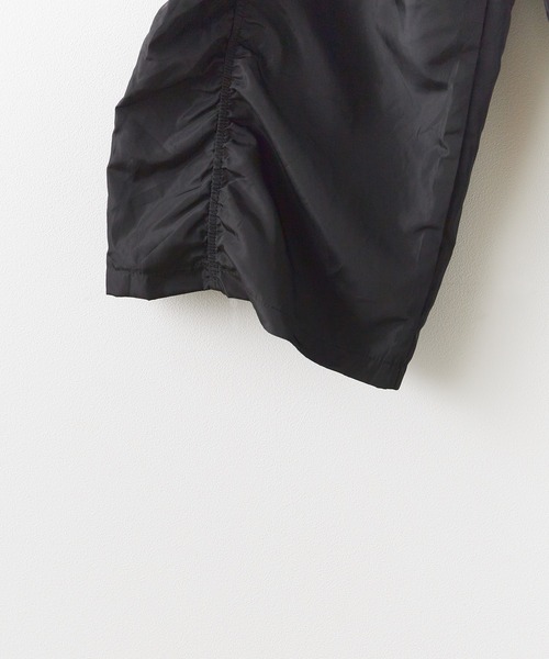 ROOPTOKYO（ループトウキョウ）の「Nylon Gather Pants（その他パンツ・レディース・ブラック/オリーブ・S/M/L）」の11枚目の写真