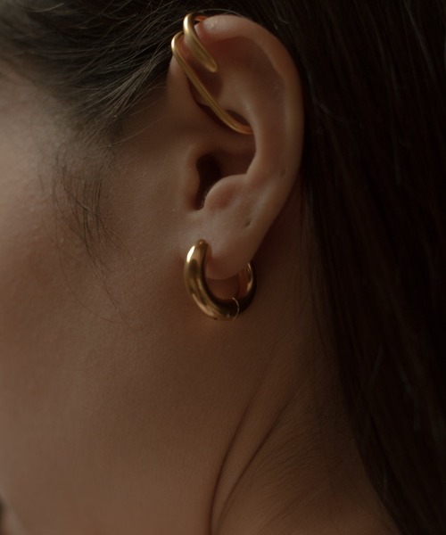 novice（ノーヴィス）の「【novice】Hinged Thick Hoop Pierce［Stainless］（ピアス（両耳用）・レディース・シルバー/ゴールド・2.0）」の2枚目の写真