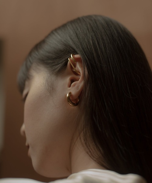 novice（ノーヴィス）の「【novice】Hinged Thick Hoop Pierce［Stainless］（ピアス（両耳用）・レディース・シルバー/ゴールド・2.0）」の7枚目の写真