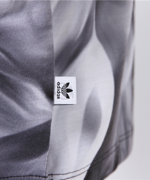 adidas - adidas RITAORA アディダス　リタオラ　スモーク　煙　柄　Tシャツ adidas Originals（アディダスオリジナルス）の「ウィメンズ