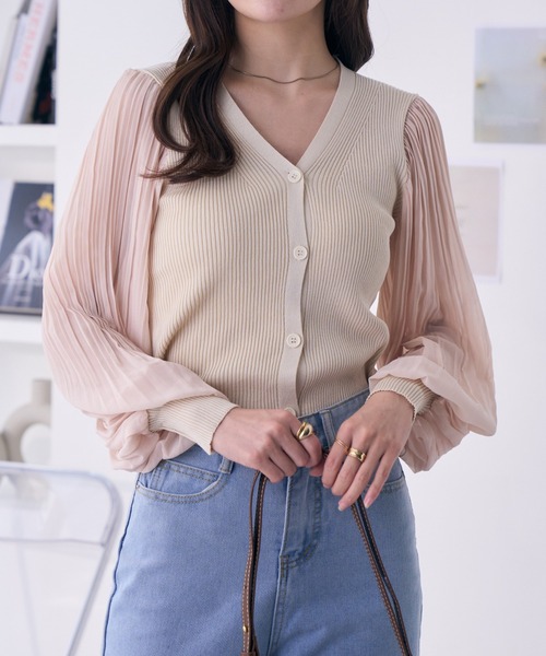 Ada.（エイダ）の「異素材スリーブVネックニットトップス（ニット/セーター・レディース・ベージュ/ホワイト/ブラック・FREE）」の4枚目の写真