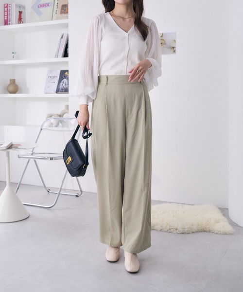 Ada.（エイダ）の「異素材スリーブVネックニットトップス（ニット/セーター・レディース・ベージュ/ホワイト/ブラック・FREE）」の17枚目の写真