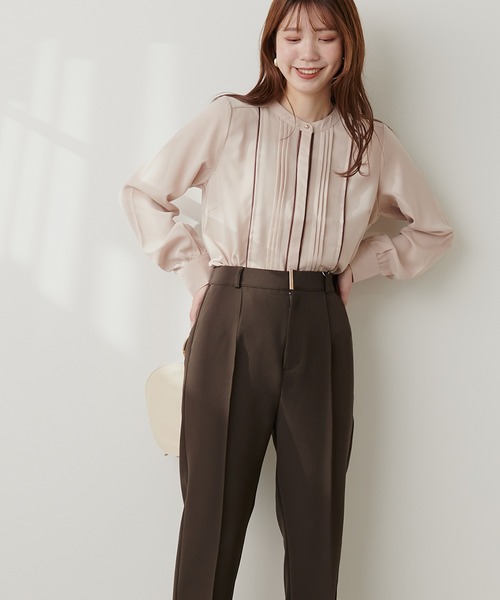 natural couture(ナチュラルクチュール)の「WEB限定 / ピンタック×パイピングブラウス(シャツ/ブラウス・レディース・オフホワイト/ピンクベージュ/サックスブルー/その他1・FREE)」の17枚目の写真
