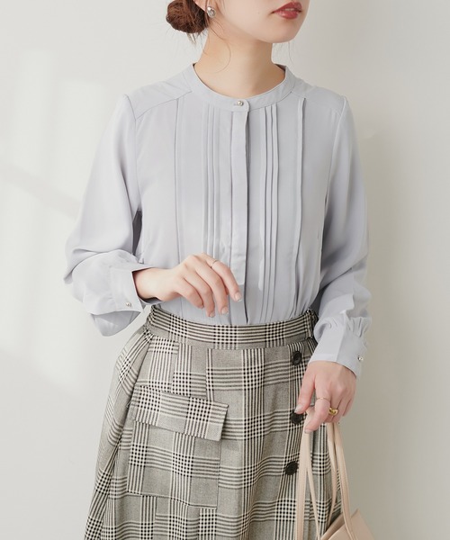 natural couture(ナチュラルクチュール)の「WEB限定 / ピンタック×パイピングブラウス(シャツ/ブラウス・レディース・オフホワイト/ピンクベージュ/サックスブルー/その他1・FREE)」の16枚目の写真