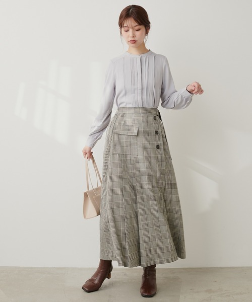 natural couture(ナチュラルクチュール)の「WEB限定 / ピンタック×パイピングブラウス(シャツ/ブラウス・レディース・オフホワイト/ピンクベージュ/サックスブルー/その他1・FREE)」の6枚目の写真