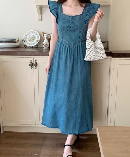 Primazel（プリマゼル）の「フリルショルダーデニムワンピース（ワンピース・レディース・ライトブルー/ブルー・M）」の11枚目の写真