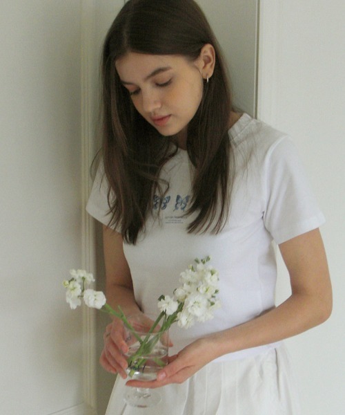 LETTER FROM MOON(レターフロムムーン)の「A'GEM/9 × .kom『LETTER FROM MOON/レターフロム ムーン』Triple Butterfly Crop Short Sleeve T-shirts/トリプル蝶クロップ 半袖カットソー(Tシャツ/カットソー・メンズ・ホワイト/ブラック・FREE)」の14枚目の写真