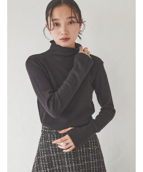 Stylevoice for xxx（スタイルヴォイスフォー）の「バックスリットリブカットソートップス（Tシャツ/カットソー・レディース・ブラック/グレー/レッド・FREE）」の8枚目の写真