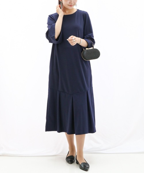 a lot of love（ア ロット オブ ラブ）の「ベルスリーブ フレアワンピース（ワンピース・レディース・ネイビー/ベージュ・FREE）」の2枚目の写真