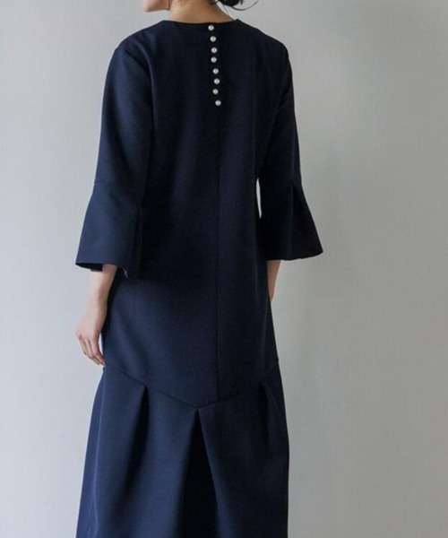 a lot of love（ア ロット オブ ラブ）の「ベルスリーブ フレアワンピース（ワンピース・レディース・ネイビー/ベージュ・FREE）」の20枚目の写真