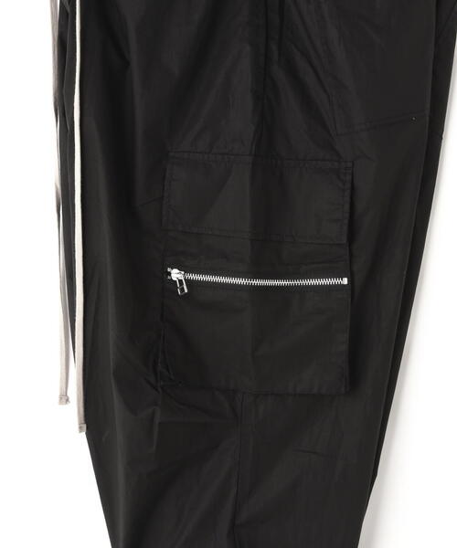 DANKE SCHON（ダンケシェーン）の「DankeSchon/ダンケシェーン/PREMIUM PAPER COATING CARGO PANTS（カーゴパンツ・メンズ・ブラック・MEDIUM/LARGE）」の10枚目の写真