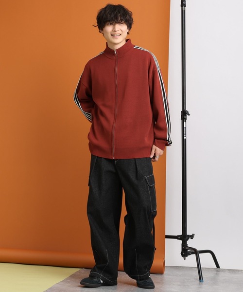 RAGEBLUE（レイジブルー）の「サイドライン/ハイネックドライバーズニット/トラックジャケット（カーディガン/ボレロ・メンズ・ホワイト/レッド/パープル/ブラック・MEDIUM/LARGE）」の13枚目の写真