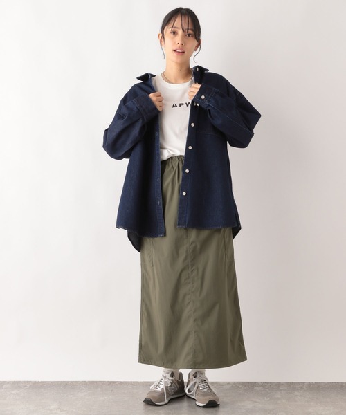 GLOBAL WORK(グローバルワーク)の「GOODデニムシャツ/987176(シャツ/ブラウス・レディース・ネイビー/ブルー/グレイッシュベージュ・FREE)」の4枚目の写真