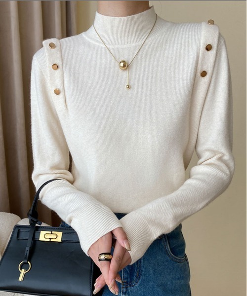 kirakiraShop(キラキラショップ)の「メタルボタン フレンチ スリーブ タートルニット(ニット/セーター・レディース・ブラック/オフホワイト・FREE)」の6枚目の写真
