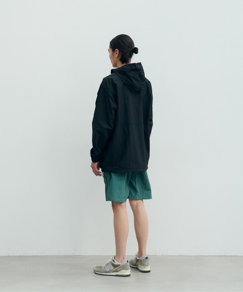 KELTY(ケルティ)の「Wind Parka / 撥水ウィンドパーカー(ブルゾン・レディース・グリーン/ホワイト/ブラック・L/M)」の9枚目の写真