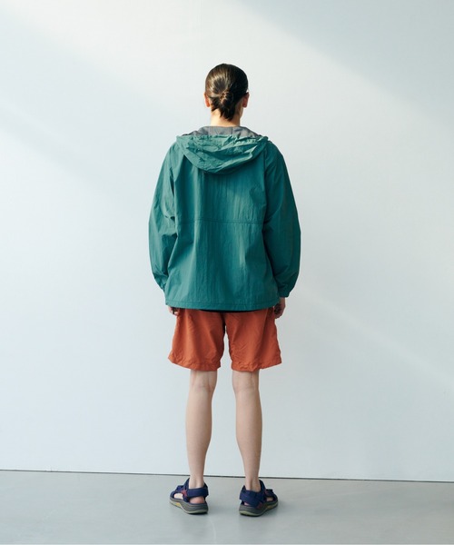 KELTY(ケルティ)の「Wind Parka / 撥水ウィンドパーカー(ブルゾン・レディース・グリーン/ホワイト/ブラック・L/M)」の16枚目の写真