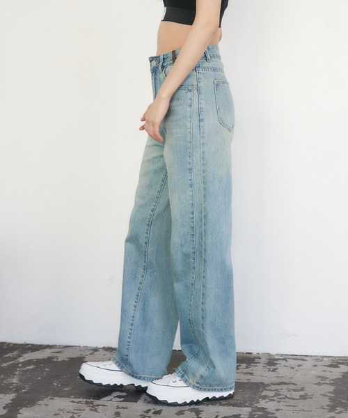 ENVYM(アンビー)の「サイドラインストレートデニム(デニムパンツ・レディース・ブルー/ネイビー・SMALL/MEDIUM)」の5枚目の写真