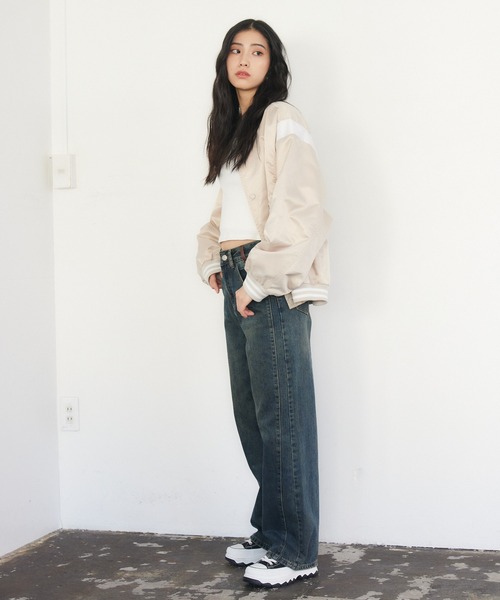 ENVYM(アンビー)の「サイドラインストレートデニム(デニムパンツ・レディース・ブルー/ネイビー・SMALL/MEDIUM)」の13枚目の写真