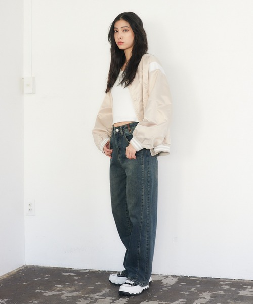 ENVYM(アンビー)の「サイドラインストレートデニム(デニムパンツ・レディース・ブルー/ネイビー・SMALL/MEDIUM)」の16枚目の写真