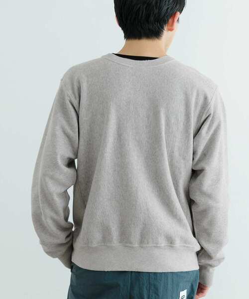 Champion(チャンピオン)の「Champion RW Crew Neck Sweat Z013(スウェット・メンズ・ブラック/グレー/グリーン/ネイビー・LARGE/MEDIUM)」の20枚目の写真