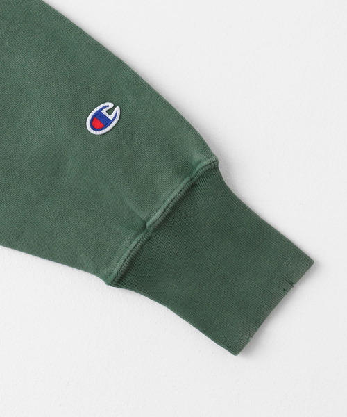 Champion(チャンピオン)の「Champion RW Crew Neck Sweat Z013(スウェット・メンズ・ブラック/グレー/グリーン/ネイビー・LARGE/MEDIUM)」の6枚目の写真