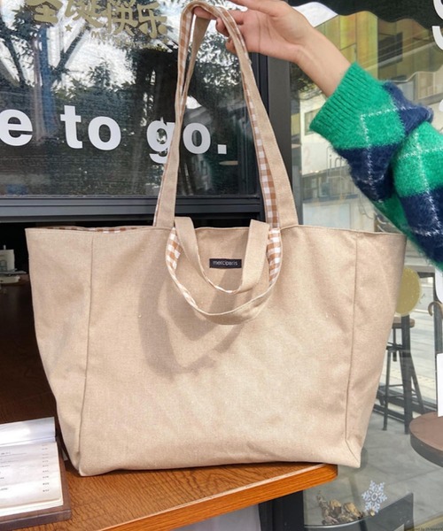 TONE SELECT GOODS（トーンセレクトグッズ）の「Liaa/大容量 リバーシブル ギンガムチェックトートバッグ A18259（トートバッグ・レディース・ベージュ/グリーン/ブラック/ピンク/イエロー・FREE）」の11枚目の写真